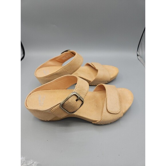 Dansko Tanya Sandals Women Sz 40 10 10.5 Shoes Brown Leather Wedge Heel Slip On - Picture 6 of 10